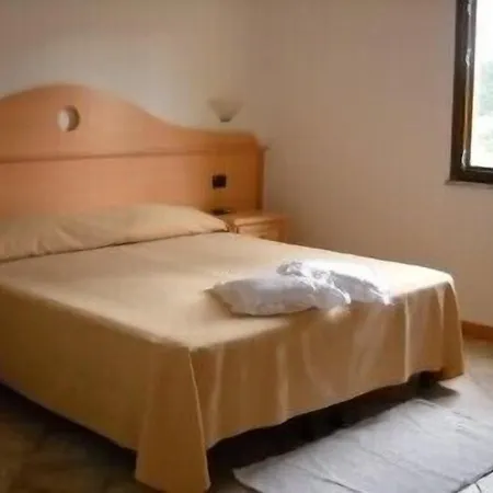 Hotel Cardedu 3* كارديدو