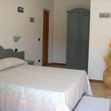 فندق Hotel Cardedu كارديدو