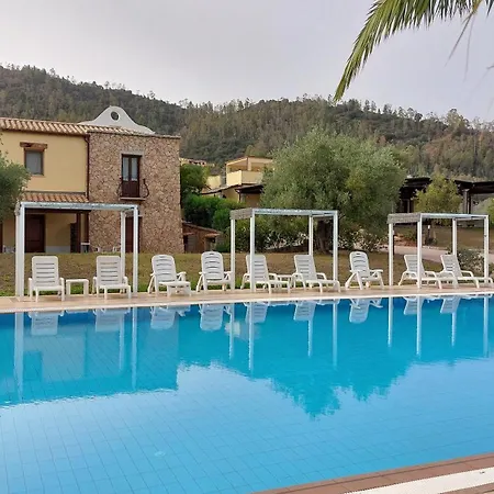 Hotel Cardedu 3*
