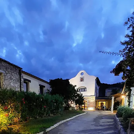 Ξενοδοχείο Hotel Cardedu 3*