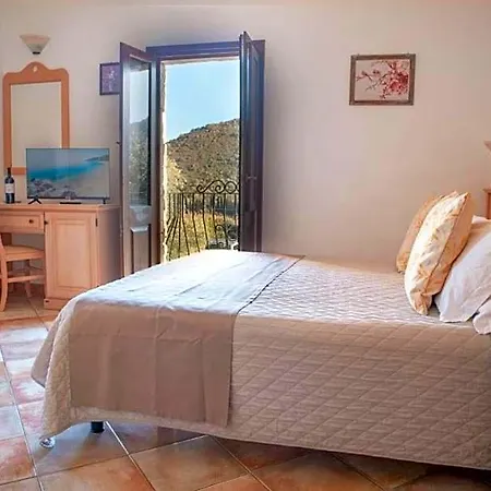 Hotel Cardedu فندق
