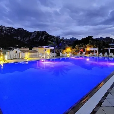 فندق Hotel Cardedu