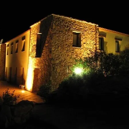 فندق Hotel Cardedu كارديدو