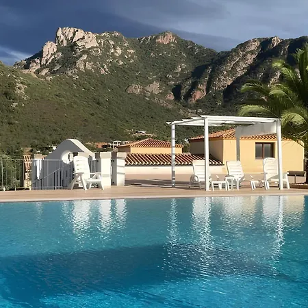 فندق Hotel Cardedu