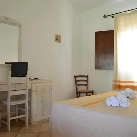 فندق Hotel Cardedu كارديدو
